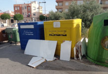 La Policía Local anuncia controles y sanciones por el abandono de enseres en la vía pública