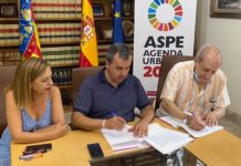 El Ayuntamiento firma un convenio con la plataforma “Aspe Contra el Hambre”