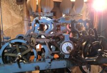 El Ayuntamiento de Villena inicia las tareas de reparación del reloj de la Iglesia de Santa María de 1888