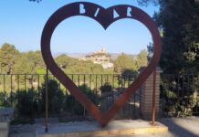 Biar estrena un corazón de más de dos metros en la explanada del santuario