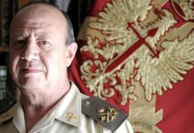 El ex Jefe del Estado Mayor Conjunto de la Defensa, José Luis López, pregonero de las Fiestas de Moros y Cristianos de Villena