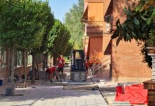 El barrio de Almafrá, de Elda, recibe las últimas remodelaciones en la acera para que sea más accesible
