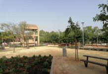 El Parque del Mercado de Villena es inaugurado cinco meses y medio después