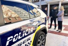 Petrer incorpora 3 nuevos coches y 2 motos a la flota de vehículos de la Policía Local