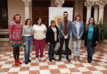 Ayuntamiento de Novelda y AMPAs firman un nuevo convenio de colaboración