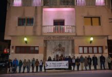 La Plataforma El Pinós contra la Violencia de Género continúa con sus concentraciones mensuales