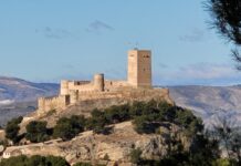 Dos soldados y el rey Jaume I darán la bienvenida a los visitantes del castillo