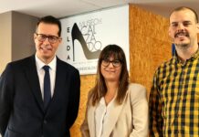 El Alcalde de Elda presenta a la nueva directora del Museo del Calzado