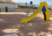 Villena mejora el parque infantil de La Encina
