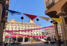 La Feria de Abril llenará mañana sábado la Plaza Mayor de Elda de ambiente andaluz con espectáculos de cante y baile, concursos y la amplia oferta hostelera de los locales de la zona