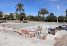 La reforma de las piscinas municipales de Novelda continúa a buen ritmo