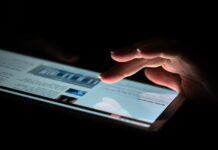 La AMDComVal rechaza las acusaciones de “bulos y desinformación” vertidas por Pedro Sánchez contra los medios digitales