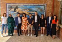 La secretaria de Estado de Telecomunicaciones e Infraestructuras Digitales visita Elda para conocer el proyecto educativo del CEIP Pintor Sorolla y las instalaciones de la empresa Incom