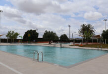 Novelda reabre las piscinas municipales totalmente renovadas