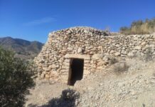 Novelda mejora los refugios de canteros