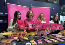 Ágatha Ruiz de la Prada revoluciona el salón gourmets con una alianza colorista y sabrosa junto a chocolates Marcos Tonda y Carmencita