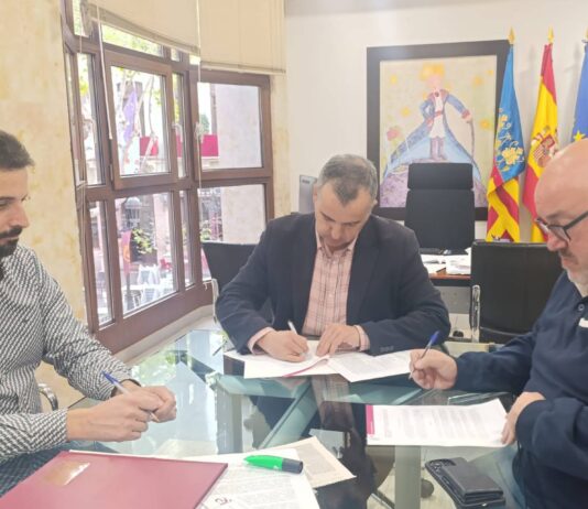 El ayuntamiento renueva el convenio con la Semana Santa aspense