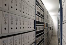 Pinoso digitaliza sus archivos municipales gracias a una subvención de la Diputación