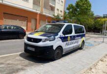 La Policía Local de Elda sanciona a los conductores de tres ciclomotores que circulaban con tubos de escape ilegales