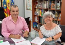 El Ayuntamiento de Aspe firma un convenio con APDA