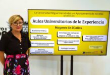Novelda inicia la matricula en las aulas universitarias