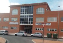 Petrer celebra la II Marcha Rosa de ACMAVI