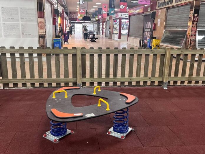 zona_infantil_mercado_villena