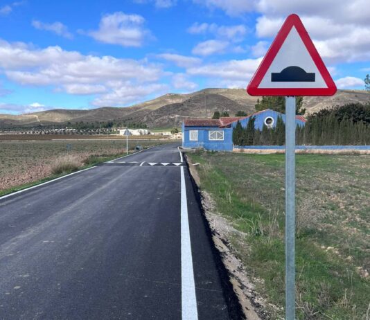 Villena mejora un tramo de dos kilómetros del Camino Garita