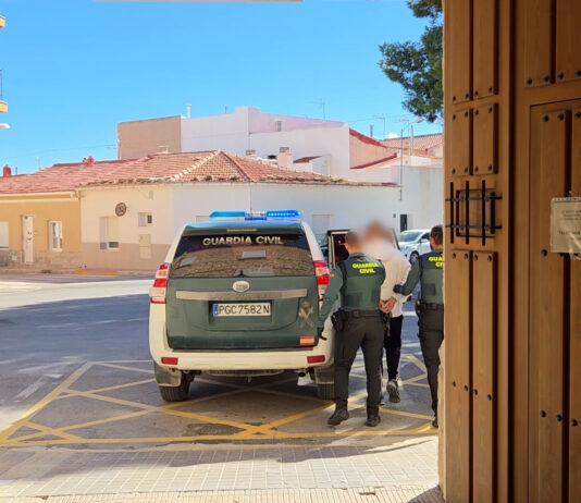 Detenido un hombre en Novelda por robar en vestuarios de empresas y usar las tarjetas sustraídas