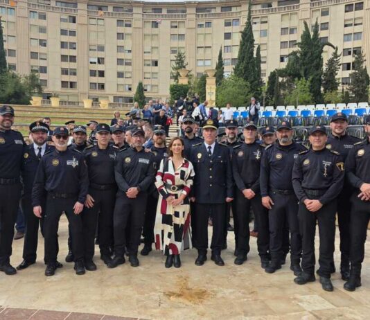 La Policía Local de Elda recibe 36 distinciones autonómicas