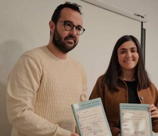 Villena presenta el libro sobre una maestra republicana