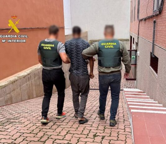 La Guardia Civil detiene a un hombre por varios robos con violencia y asaltos a vehículos en Villena y Biar