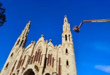 Novelda ha iniciado las actuaciones en la torre izquierda del Santuario