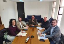 La Consellería se compromete a mejorar las infraestructuras educativas de El Pinós