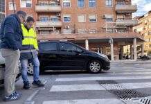 Petrer amplía la red de pasos de peatones inteligentes