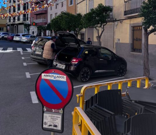 El Pinós habilita nuevos aparcamientos en el centro