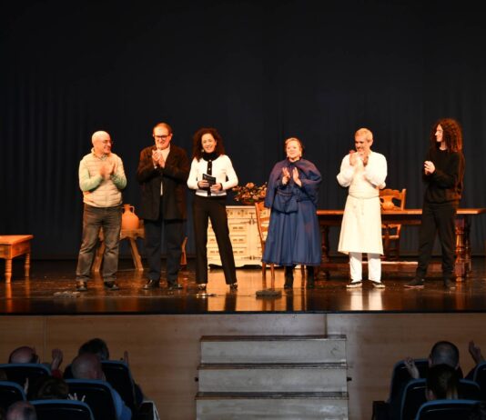 El Pinós estrenó la “Comedia del Bicentenario”