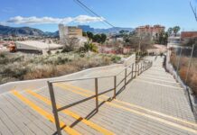 Elda remodela las escaleras de la calle Maestro Granados
