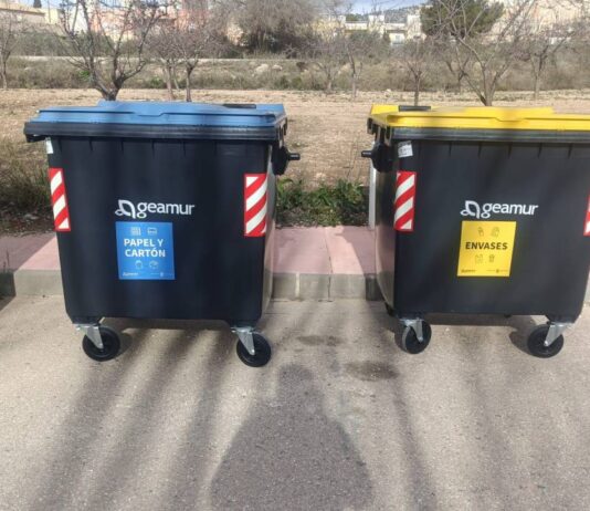 Algueña sustituye los contendores de reciclaje