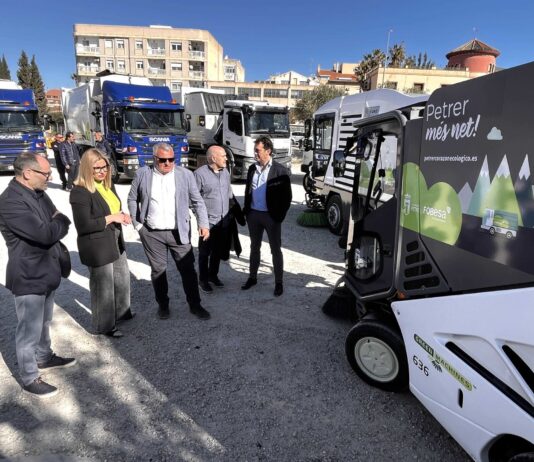 Petrer refuerza su servicio de limpieza con nueva maquinaria