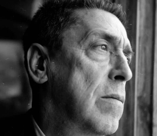 Elda rinde homenaje a su hijo predilecto José Capilla