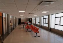 Villena reclama la reparación del ascenso del Centro Salud I