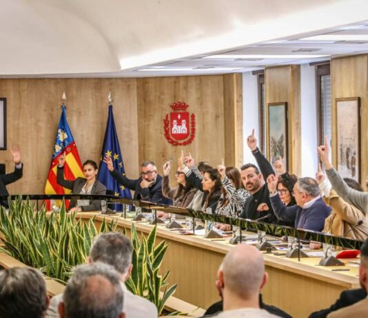 El Ayuntamiento de Elda aprueba los presupuestos de 2026