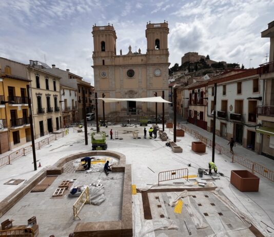 Petrer inaugura este jueves “la nueva” Plaça de Baix