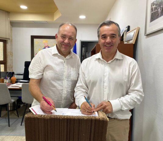 Aspe renueva el convenio con la Asociación de Belenistas