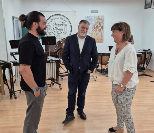 Villena firma un convenio de colaboración con la Sociedad Musical Ruperto Chapí