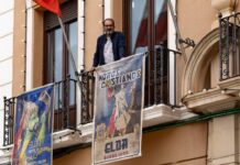 Elda celebra los 80 años de sus carteles de Fiestas con una exposición urbana