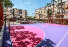 Elda renueva la pista multideportiva de la calle Pablo Picasso