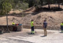 Villena realiza obras de mejora en el mirador de Las Cruces