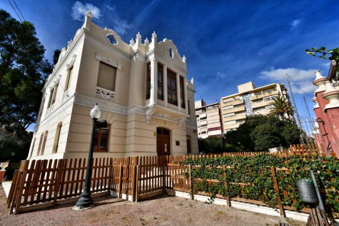 la_casa_grande_del_jardin_de_la_musica_elda